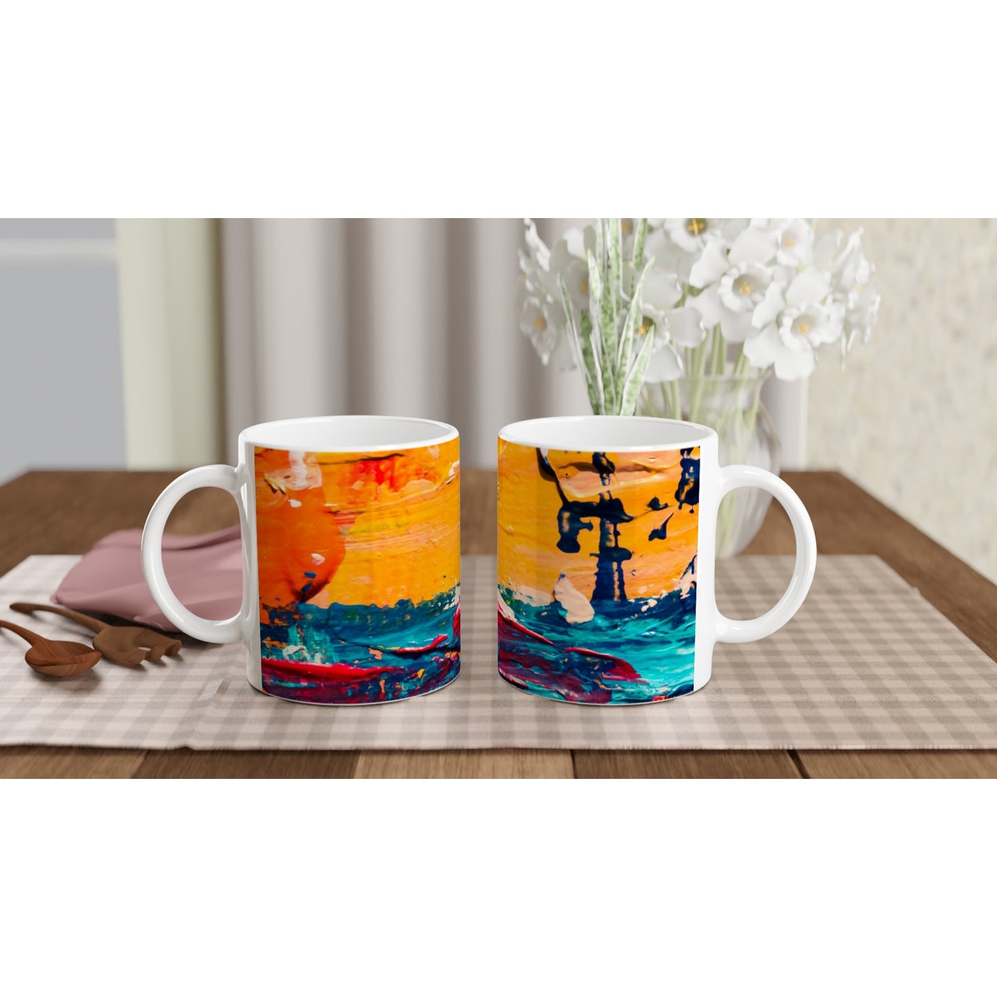 Lebhafte mehrfarbige abstrakte Tasse