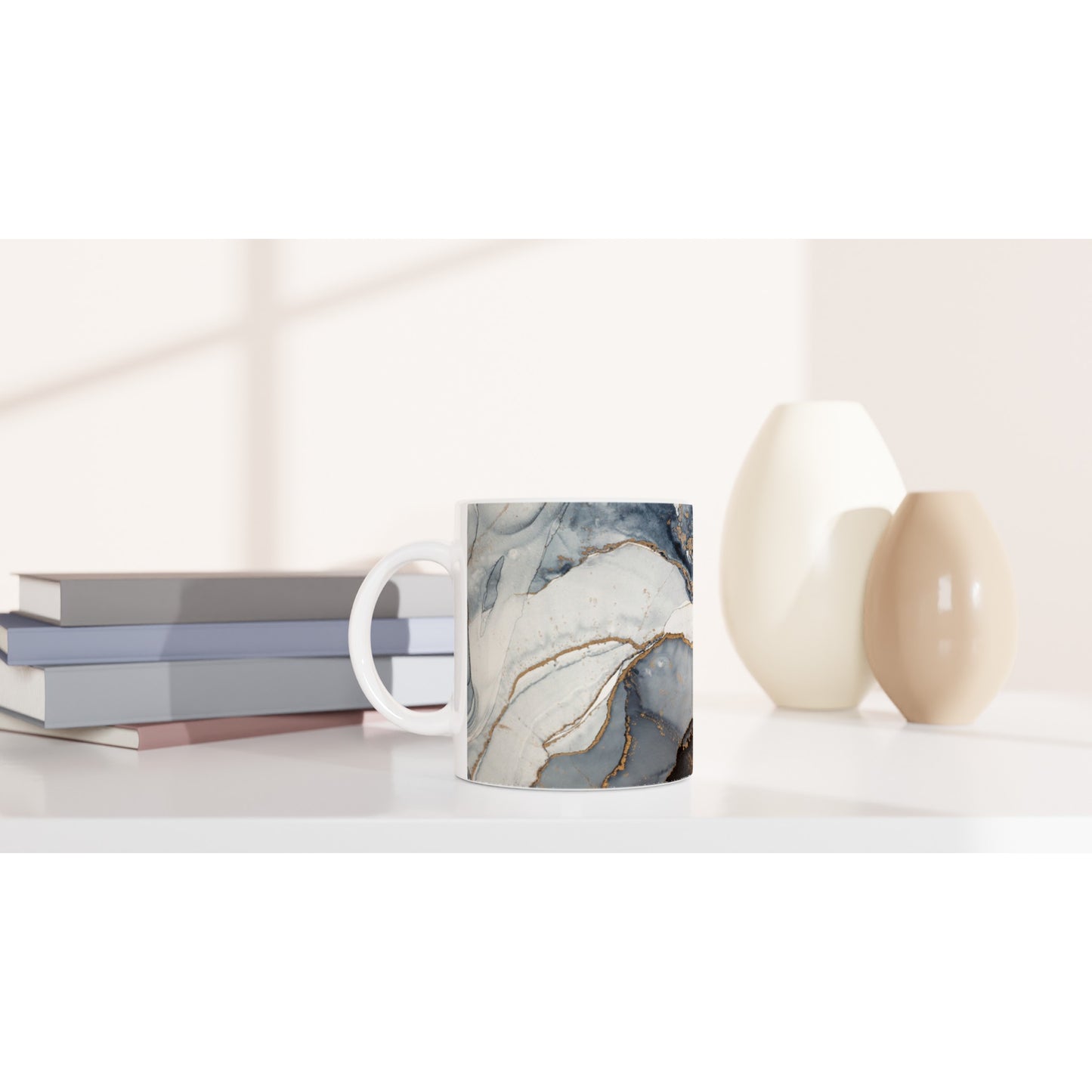Minimalistischer abstrakter Becher